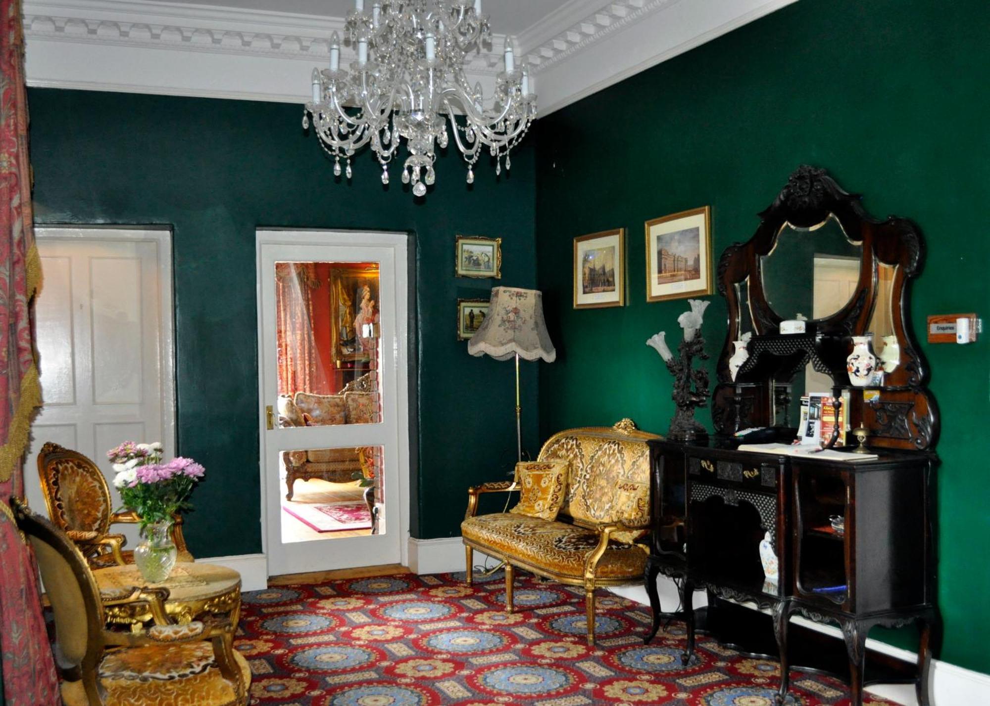 Highfield House Guesthouse ทริม ภายนอก รูปภาพ