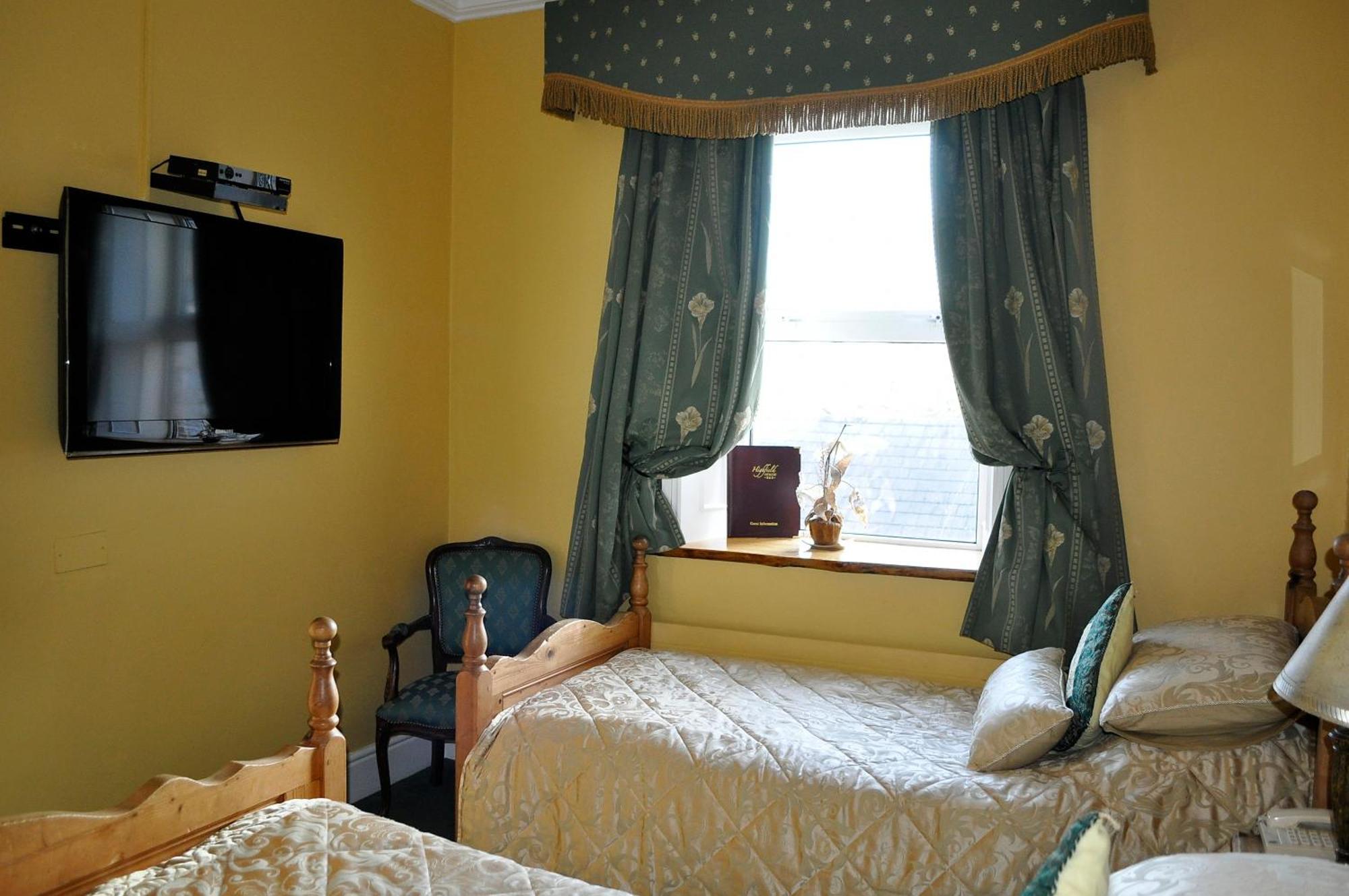 Highfield House Guesthouse ทริม ภายนอก รูปภาพ