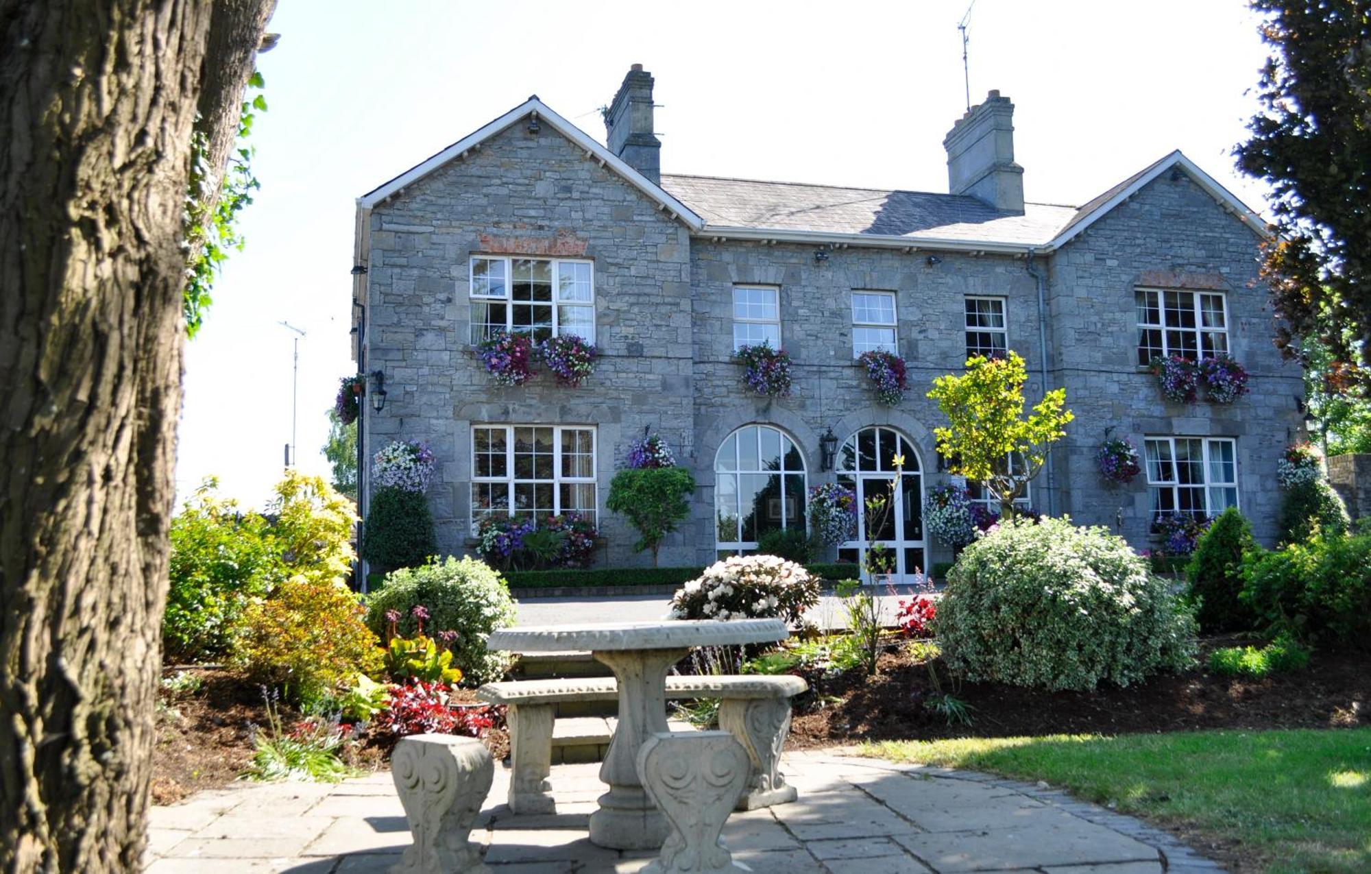 Highfield House Guesthouse ทริม ภายนอก รูปภาพ