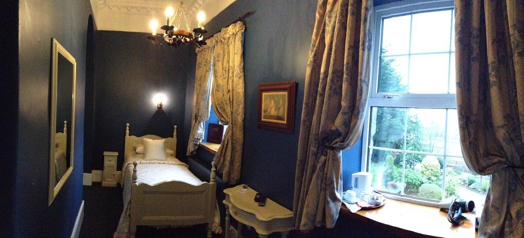 Highfield House Guesthouse ทริม ภายนอก รูปภาพ